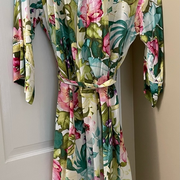 PA floral robe and pajama pants size S - Picture 3 of 5